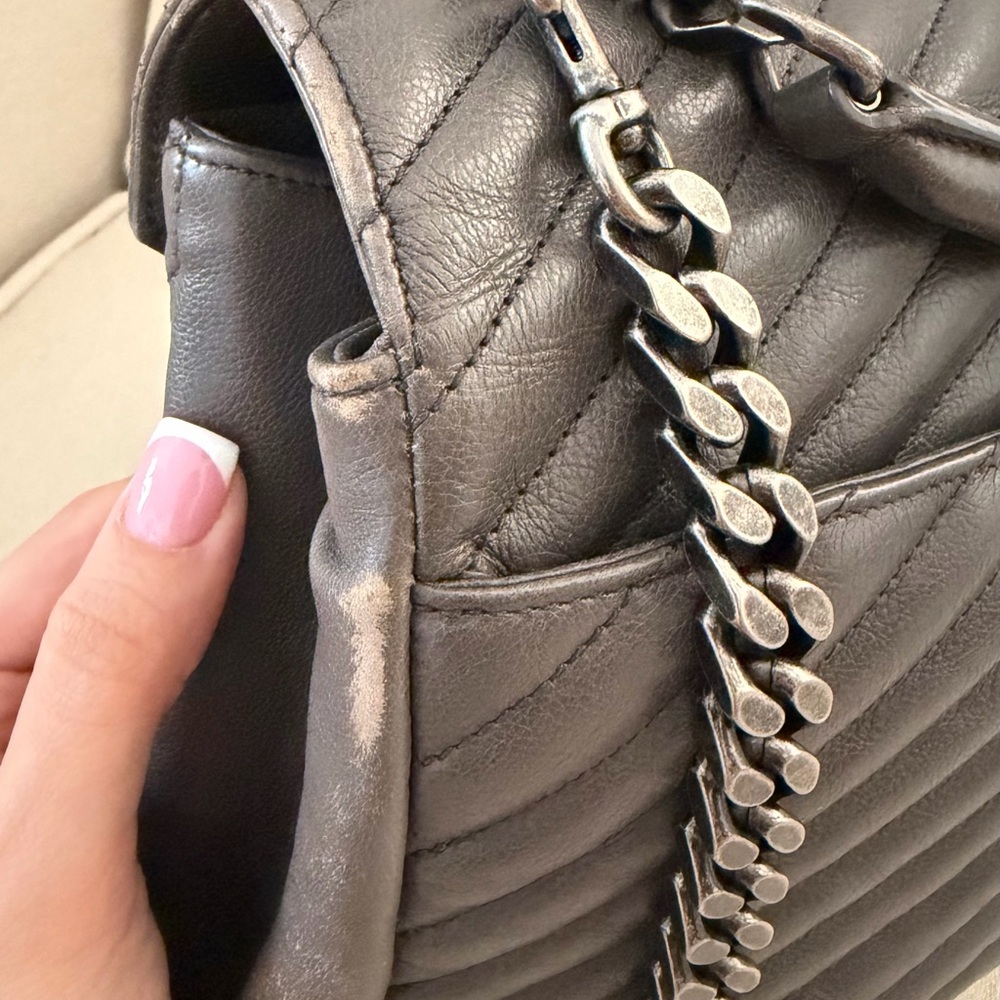 Saint Laurent Gray Chevron Quilted Leather Shoulder Bag with YSL Logo - Picture 4 of 4
